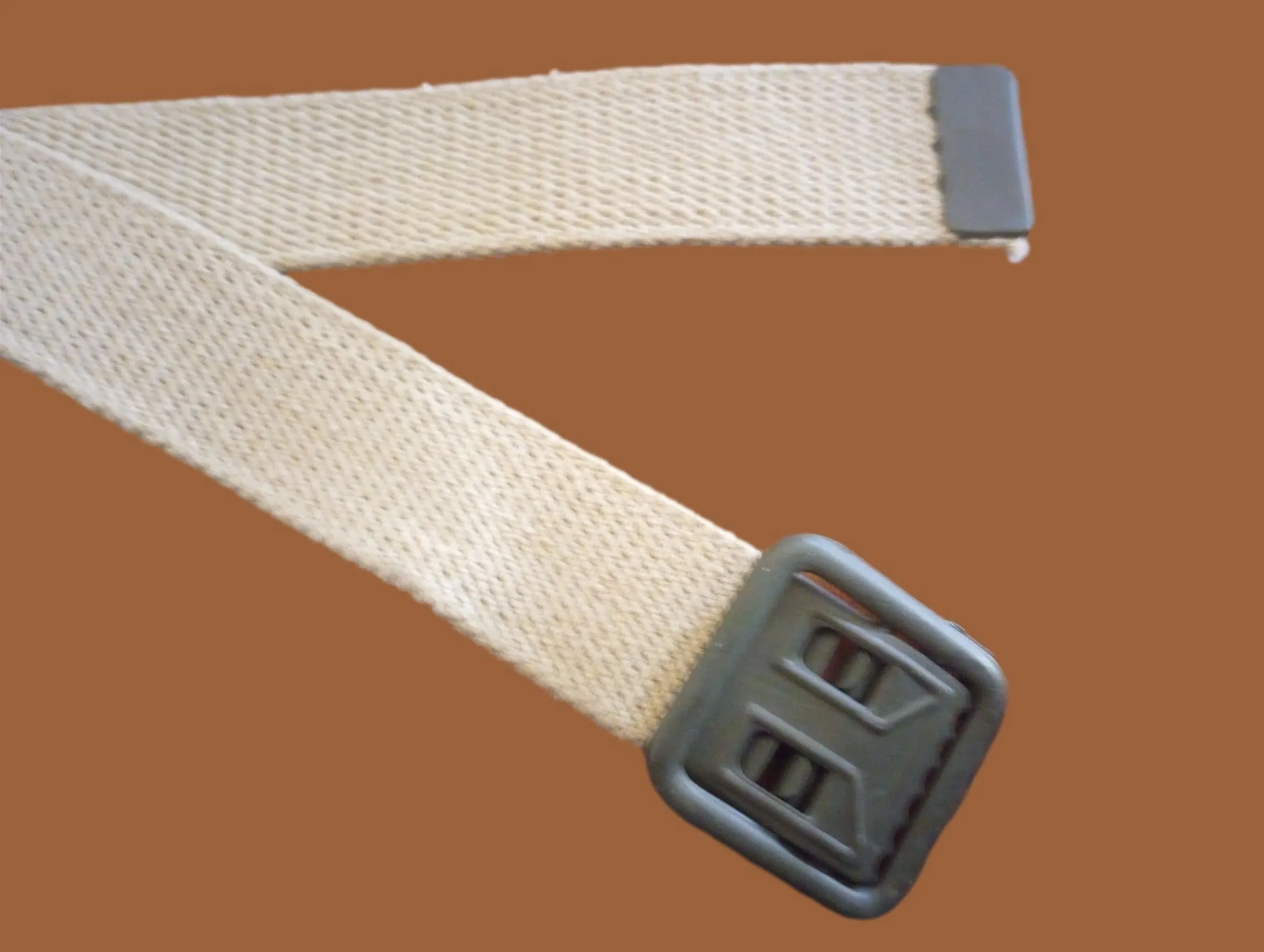ORIGINAL FRENCH MILITARY ISSUE KHAKI WEB BELT WITH OPEN FACE BUCKLE