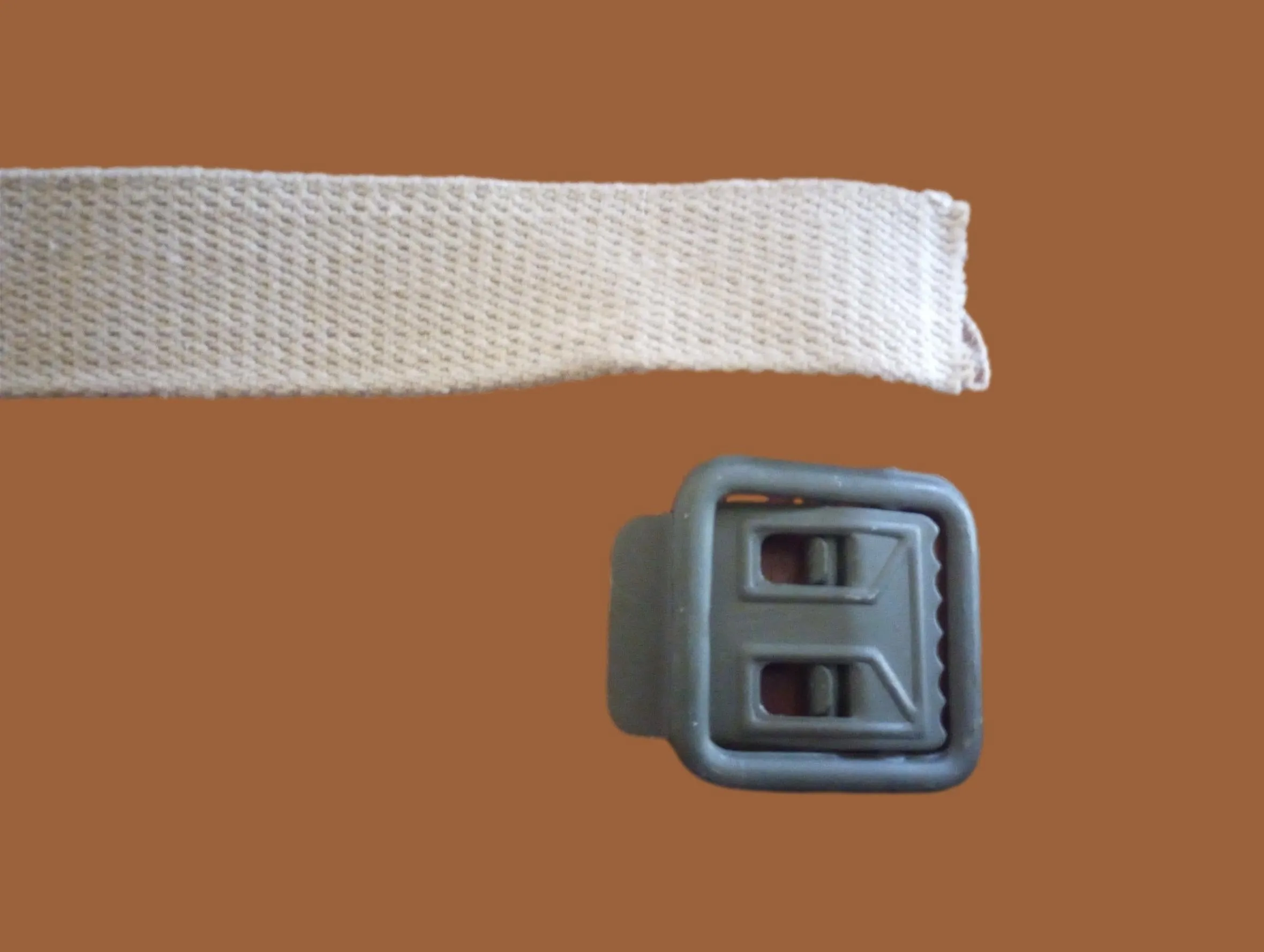 ORIGINAL FRENCH MILITARY ISSUE KHAKI WEB BELT WITH OPEN FACE BUCKLE