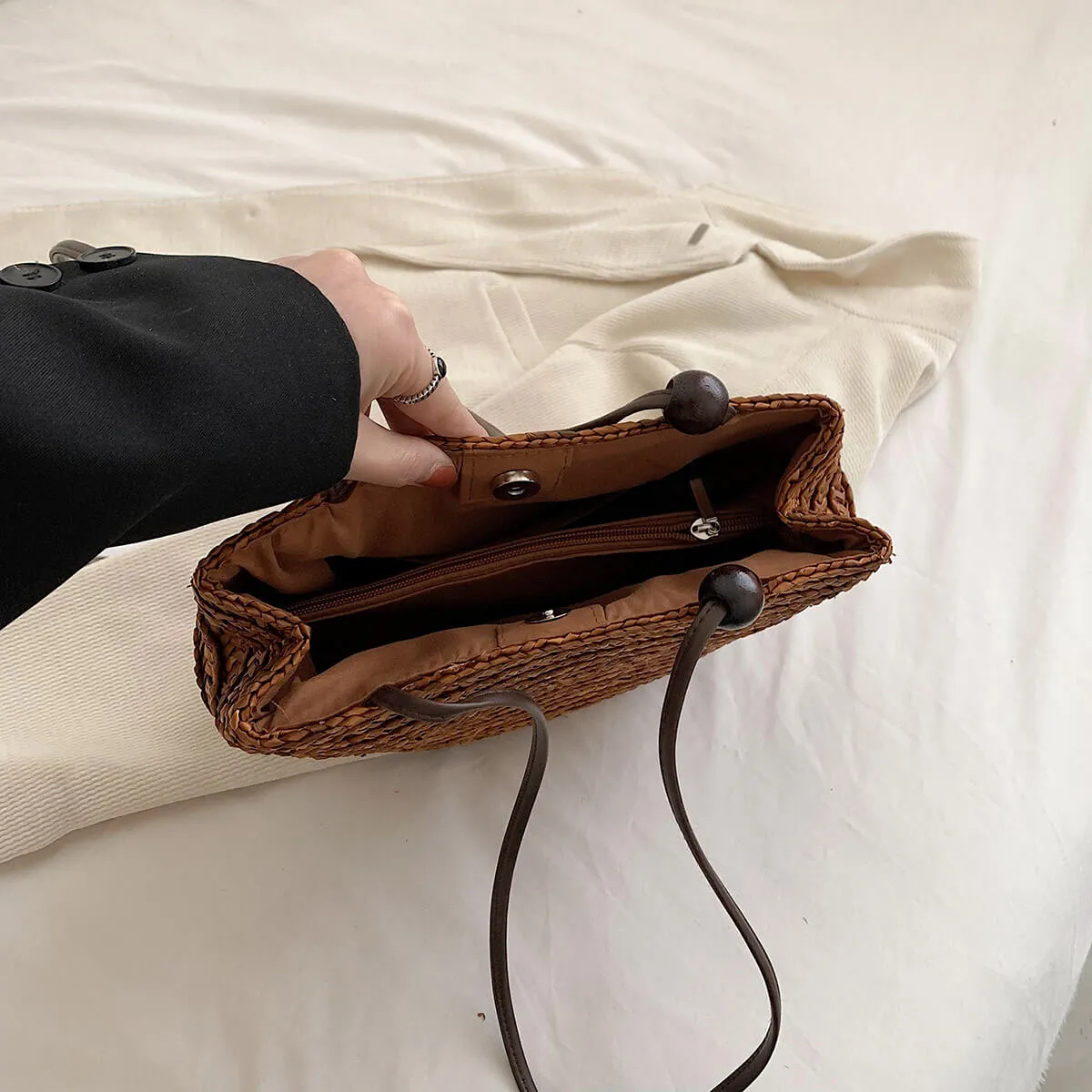 Soft Straw Tote Bag With Leather Handles -Showtown
